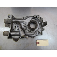 23Q107 Engine Oil Pump From 1999 Subaru Forester  2.5